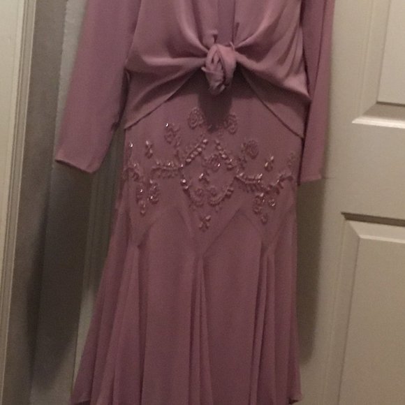 Dress - Picture 4 of 5